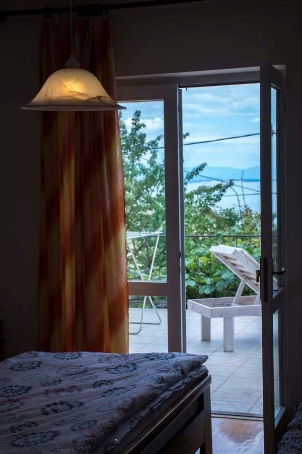 Guest House Ivo ロヴラン エクステリア 写真