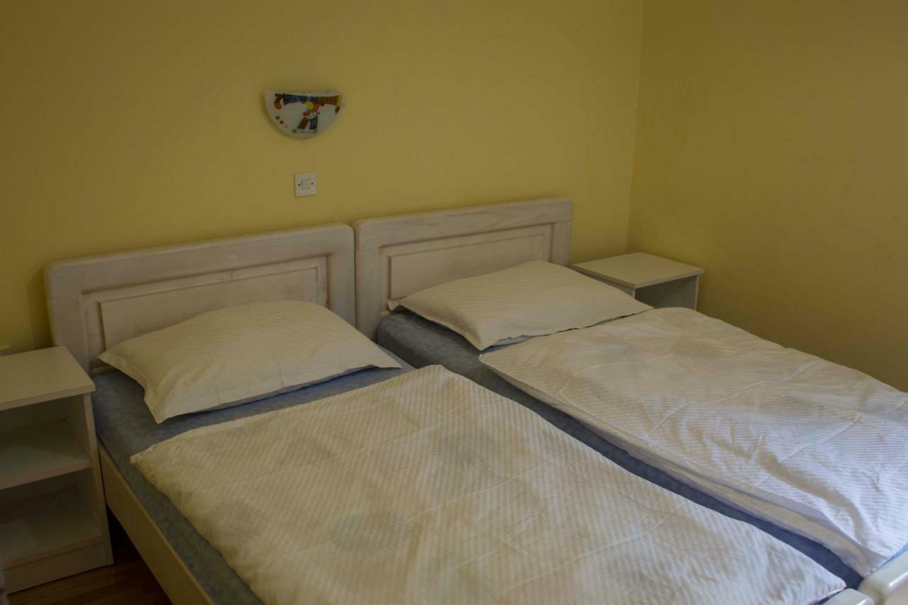 Guest House Ivo ロヴラン エクステリア 写真